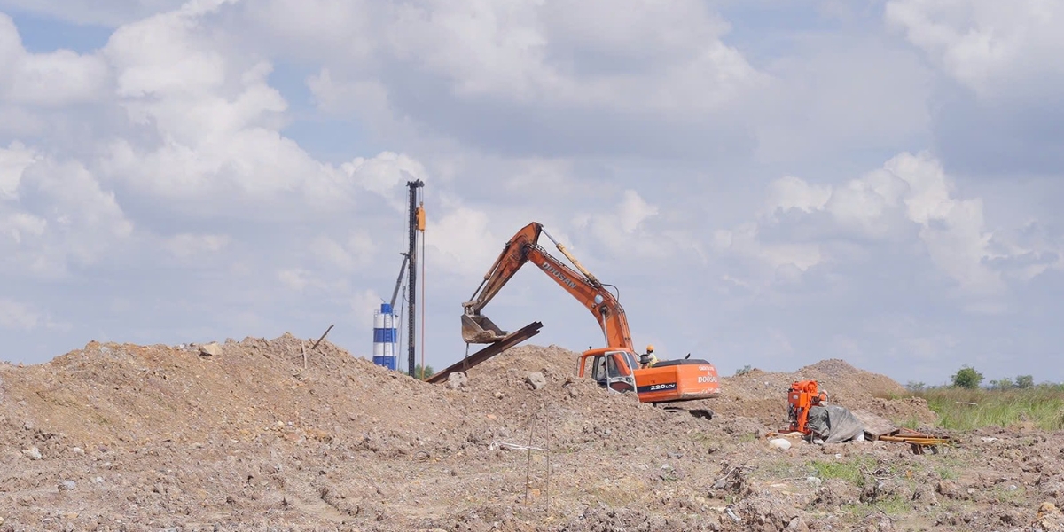 tien-do-thi-cong-dao-phuong-hoang